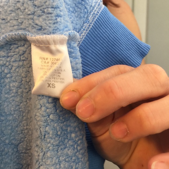 WILDFOX Limoncello Graphic Cut Off Sweater Top - Picture 5 of 8